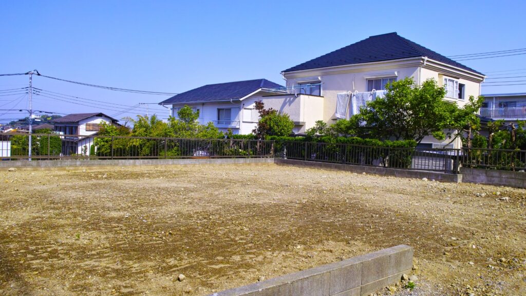 土地評価を下げて相続税を軽減する方法｜特例の活用法と注意点について